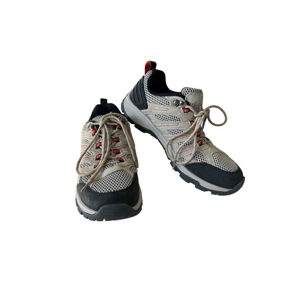 Nordiv 8 Tan Women’s Hiking Shoes Size 8